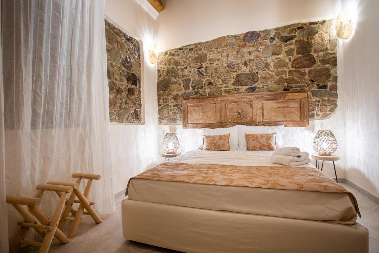 Moon'S Tower Suite&Rooms Portoscuso Exterior photo