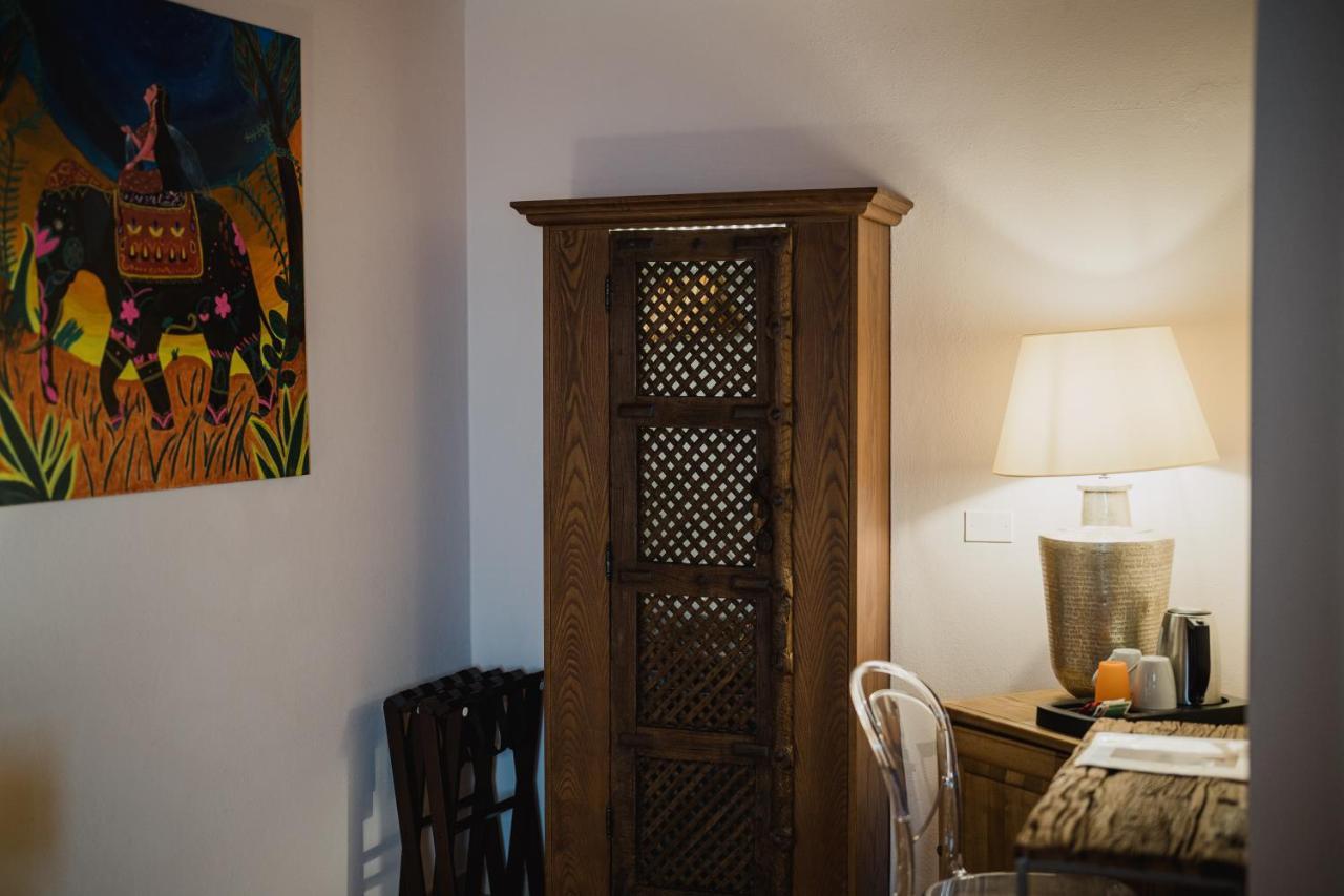 Moon'S Tower Suite&Rooms Portoscuso Exterior photo